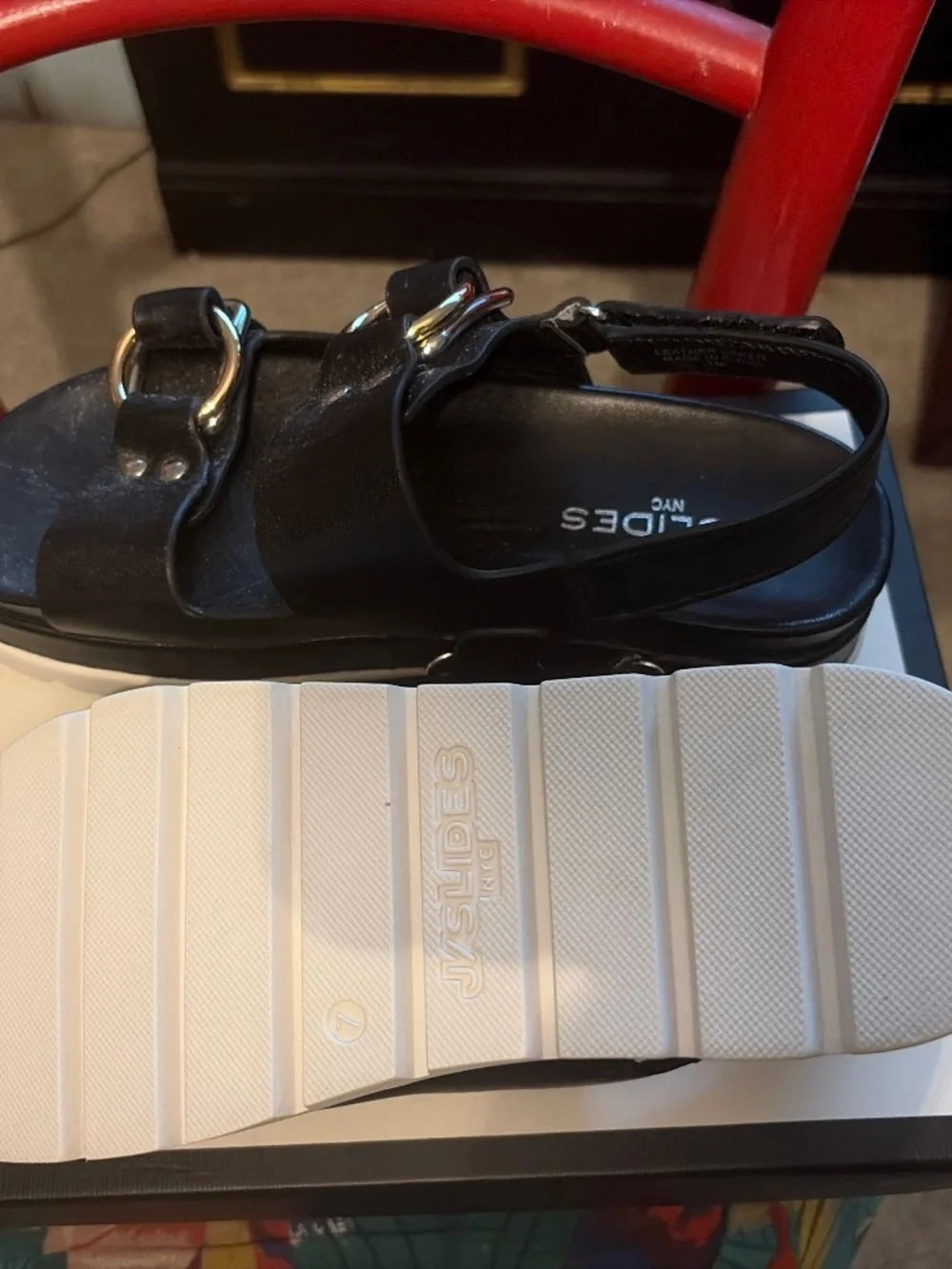 Leather platform sandals with buckles